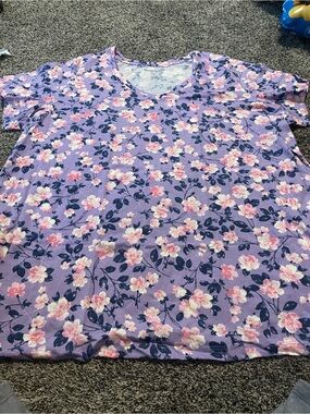 Floral V-Neck Women's Blouse in Lavender
